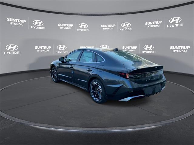 new 2024 Hyundai Sonata car, priced at $29,298