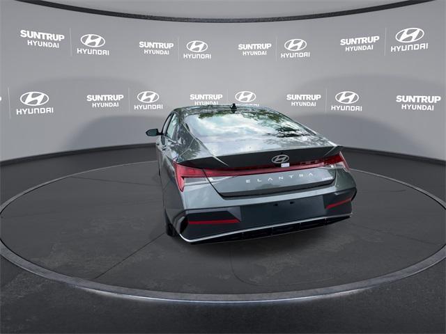 new 2025 Hyundai Elantra car, priced at $27,293