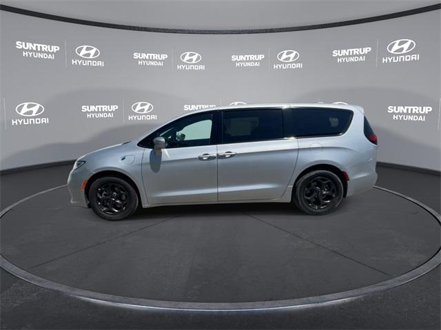 used 2022 Chrysler Pacifica Hybrid car, priced at $29,635