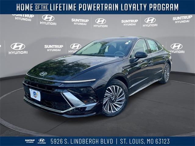new 2025 Hyundai Sonata Hybrid car, priced at $30,773