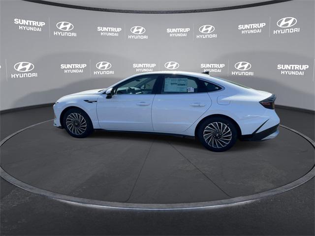 new 2025 Hyundai Sonata Hybrid car, priced at $32,137