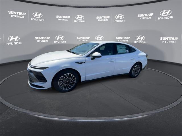 new 2025 Hyundai Sonata Hybrid car, priced at $32,137