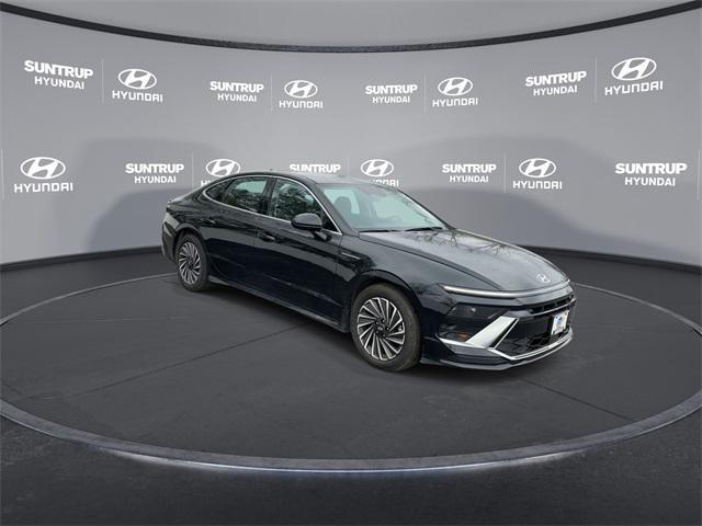 new 2024 Hyundai Sonata Hybrid car, priced at $28,923