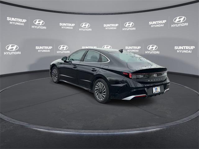 new 2024 Hyundai Sonata Hybrid car, priced at $28,923