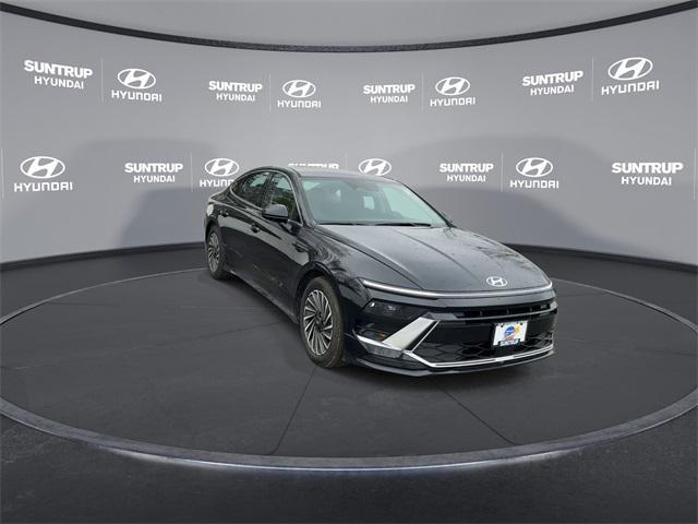 new 2024 Hyundai Sonata Hybrid car, priced at $28,923