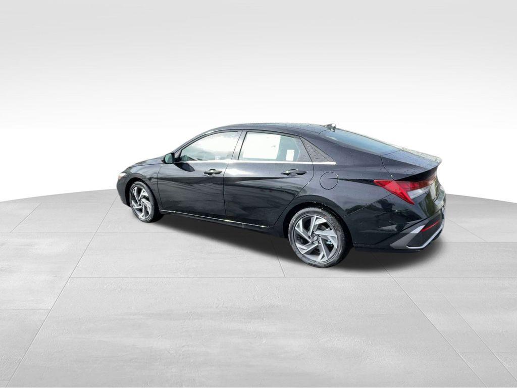 new 2025 Hyundai ELANTRA HEV car, priced at $27,875