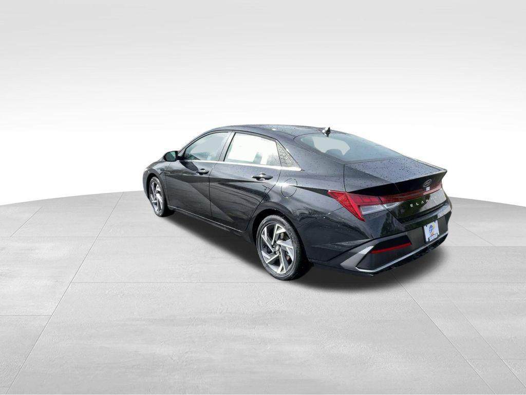 new 2025 Hyundai ELANTRA HEV car, priced at $27,875