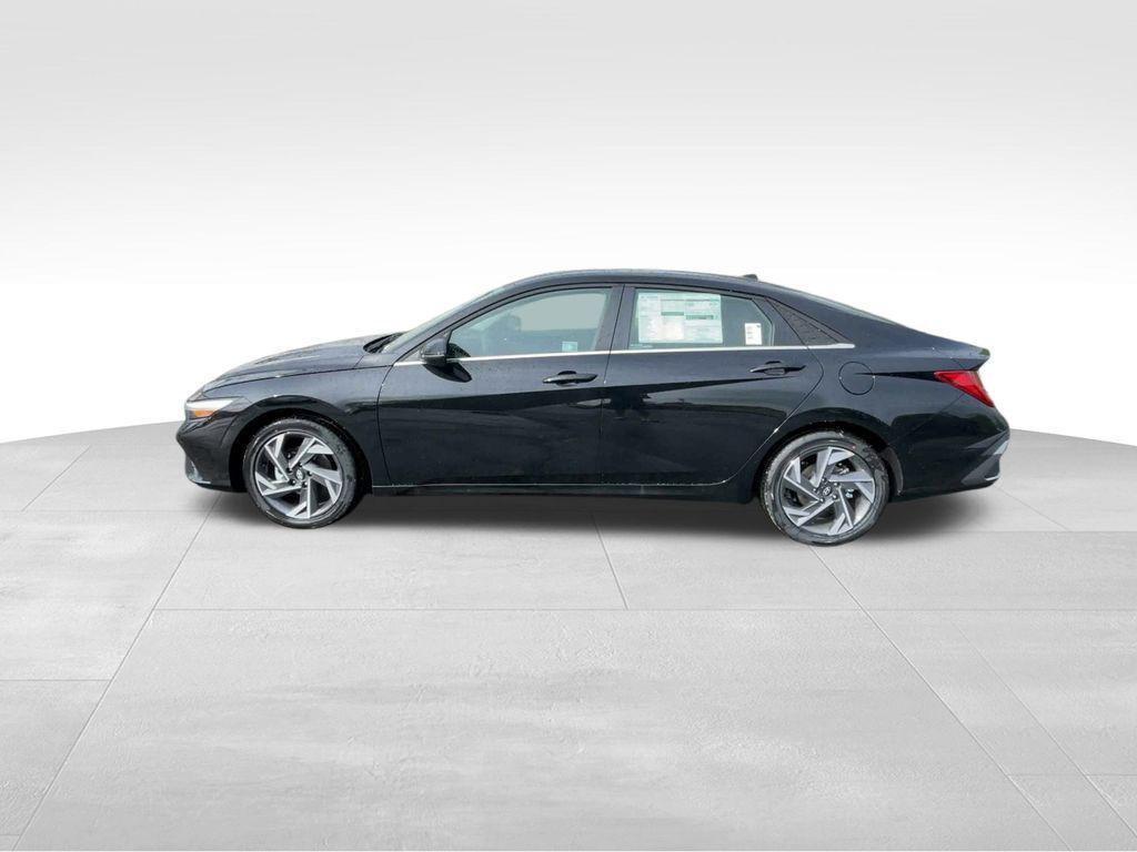 new 2025 Hyundai ELANTRA HEV car, priced at $27,875