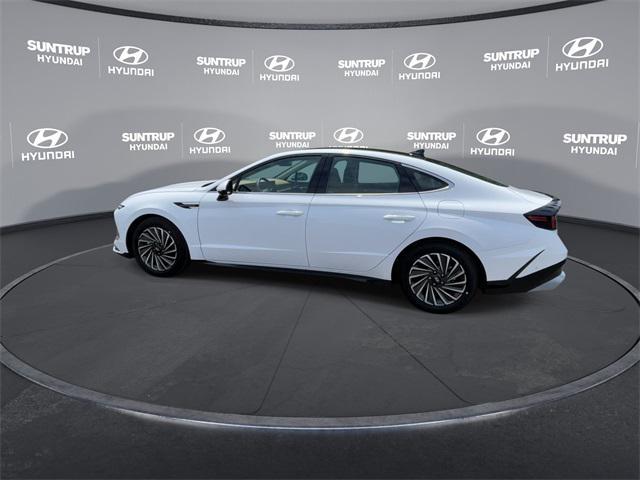 used 2025 Hyundai Sonata Hybrid car, priced at $36,925