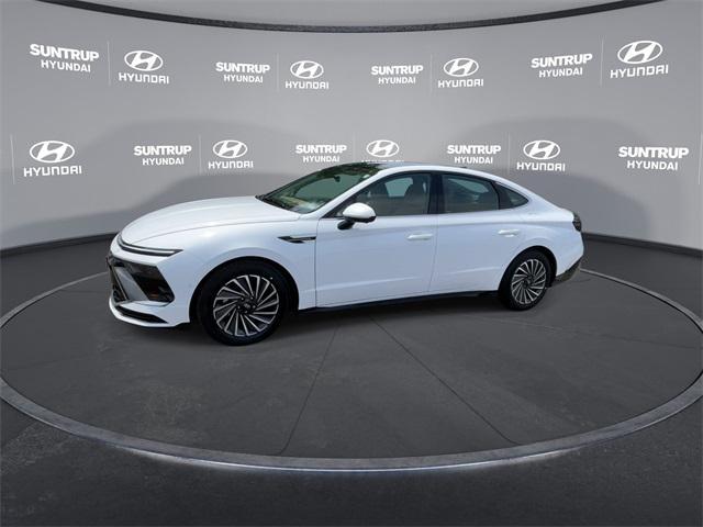 used 2025 Hyundai Sonata Hybrid car, priced at $36,925