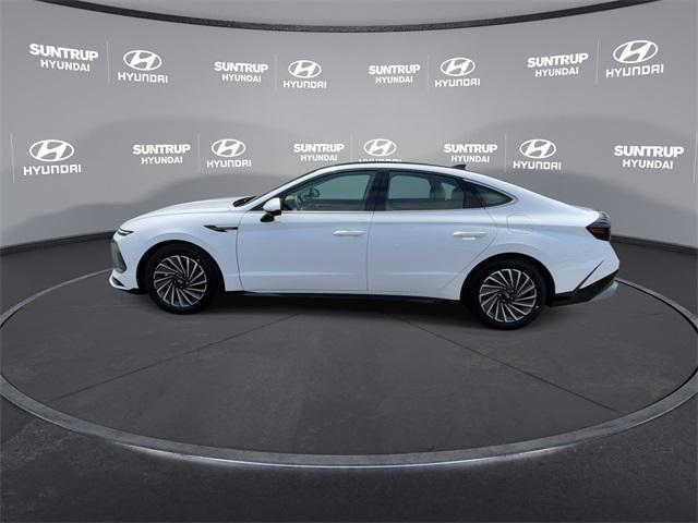 used 2025 Hyundai Sonata Hybrid car, priced at $36,925