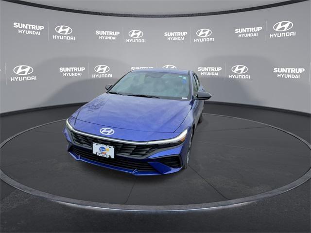 new 2025 Hyundai Elantra car, priced at $27,800