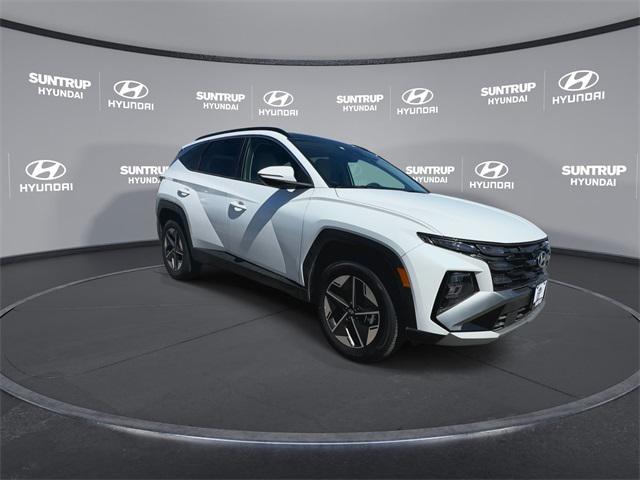 new 2025 Hyundai TUCSON Hybrid car, priced at $37,051