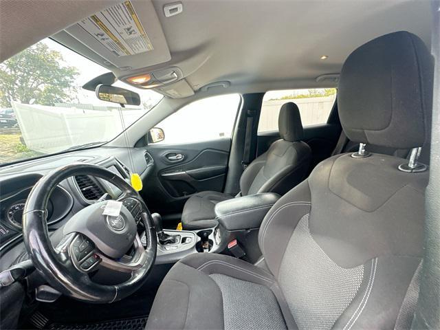 used 2019 Jeep Cherokee car, priced at $14,495