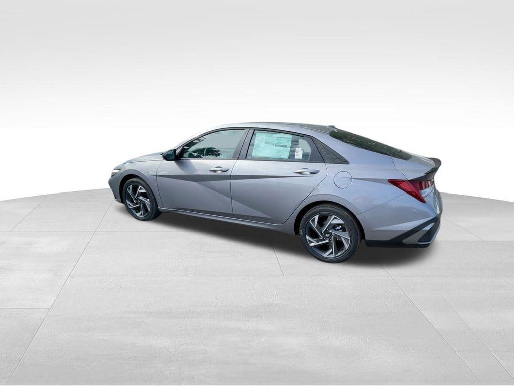 new 2025 Hyundai ELANTRA HEV car, priced at $25,500