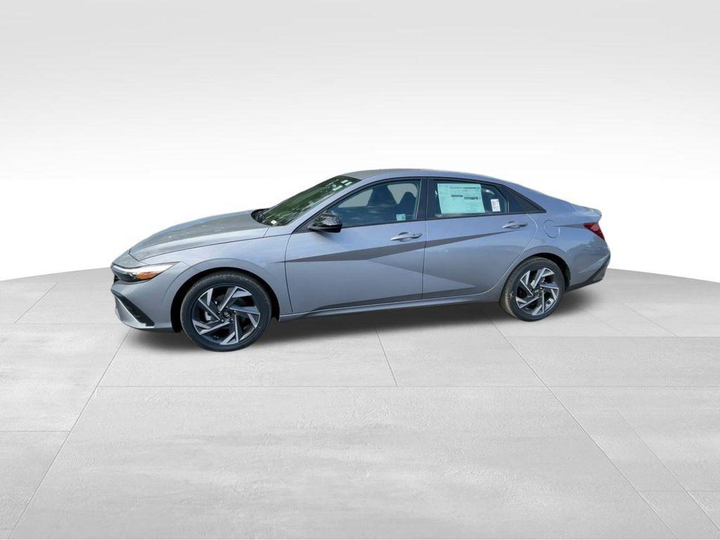 new 2025 Hyundai ELANTRA HEV car, priced at $25,500