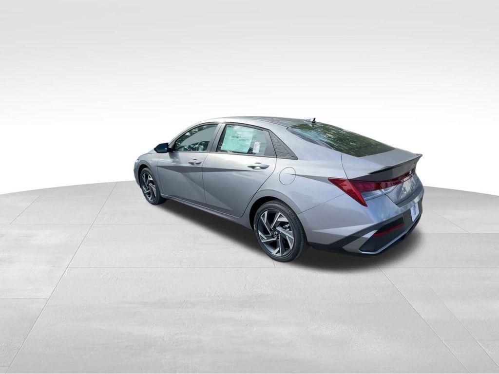 new 2025 Hyundai ELANTRA HEV car, priced at $25,500