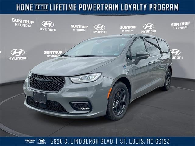 used 2022 Chrysler Pacifica Hybrid car, priced at $31,595