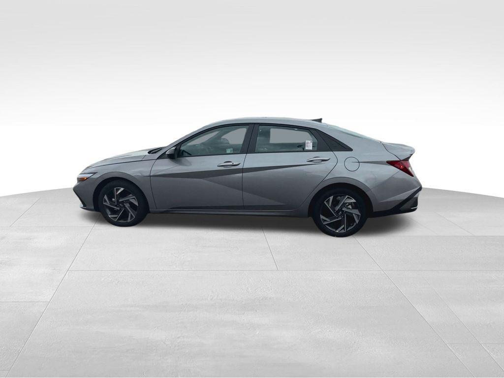 used 2025 Hyundai Elantra car, priced at $21,665