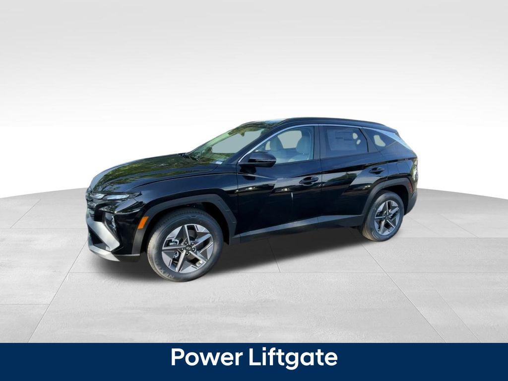new 2025 Hyundai TUCSON Hybrid car, priced at $33,718
