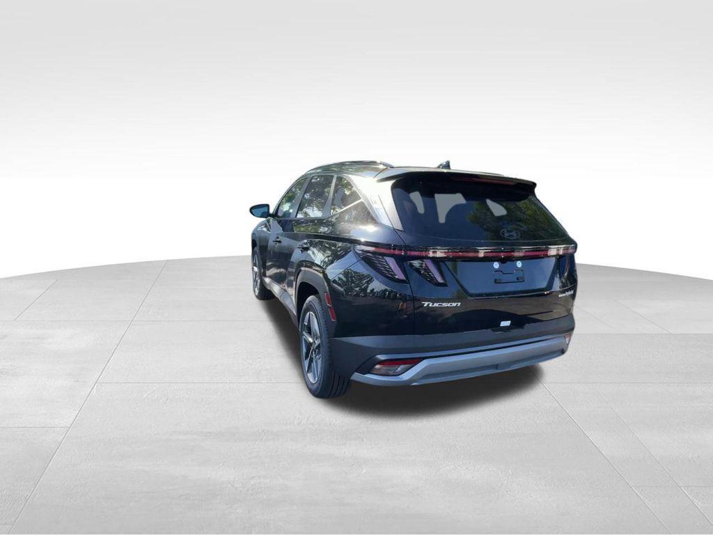 new 2025 Hyundai TUCSON Hybrid car, priced at $33,718
