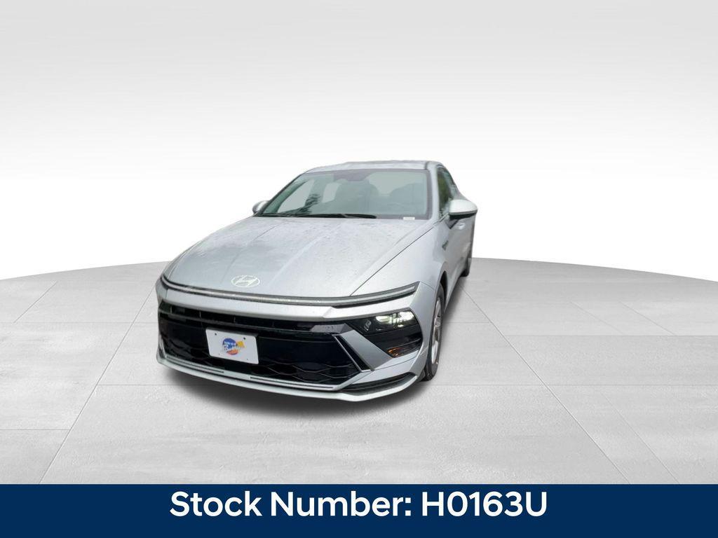new 2026 Hyundai Sonata car, priced at $27,876