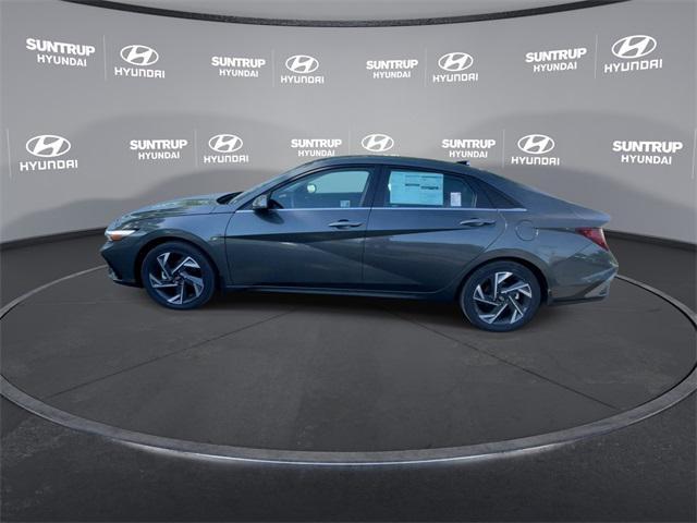 new 2025 Hyundai Elantra car, priced at $28,904