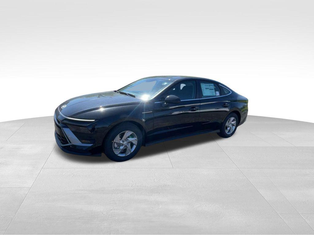 used 2025 Hyundai Sonata car, priced at $24,651
