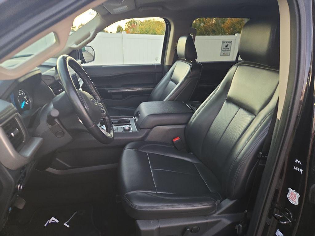 used 2023 Ford Expedition car, priced at $41,995
