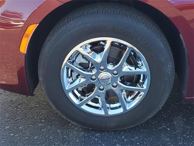 used 2023 Chrysler Pacifica car, priced at $23,898