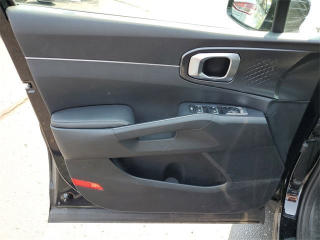used 2025 Kia Sorento car, priced at $34,898