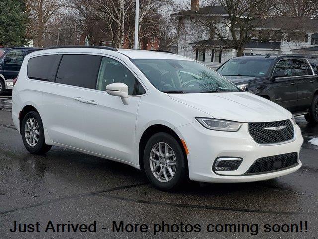 used 2022 Chrysler Pacifica car, priced at $22,000