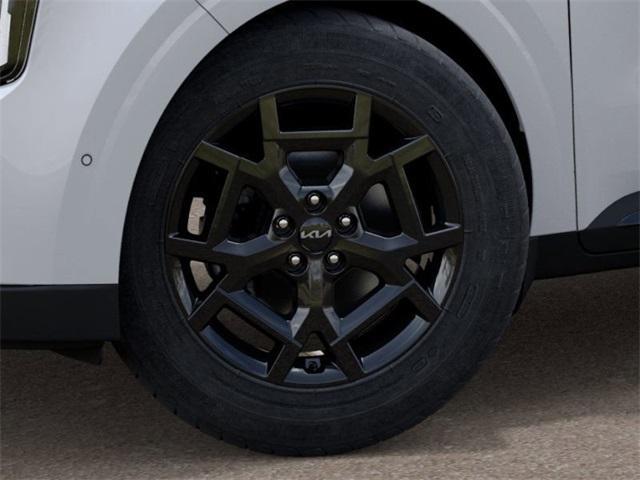 new 2025 Kia Carnival Hybrid car, priced at $54,825