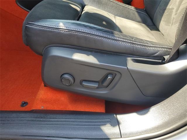 used 2019 Volvo XC40 car, priced at $26,000