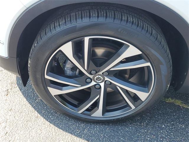 used 2019 Volvo XC40 car, priced at $26,000