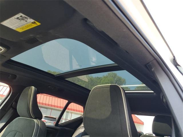 used 2019 Volvo XC40 car, priced at $26,000
