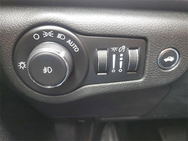 used 2015 Chrysler 200 car, priced at $9,898