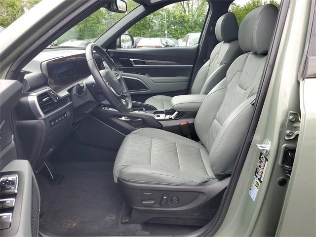 used 2023 Kia Telluride car, priced at $41,898