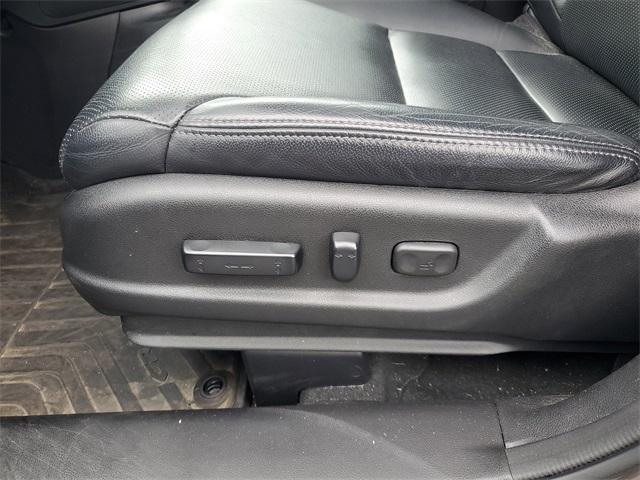 used 2016 Honda CR-V car, priced at $23,000