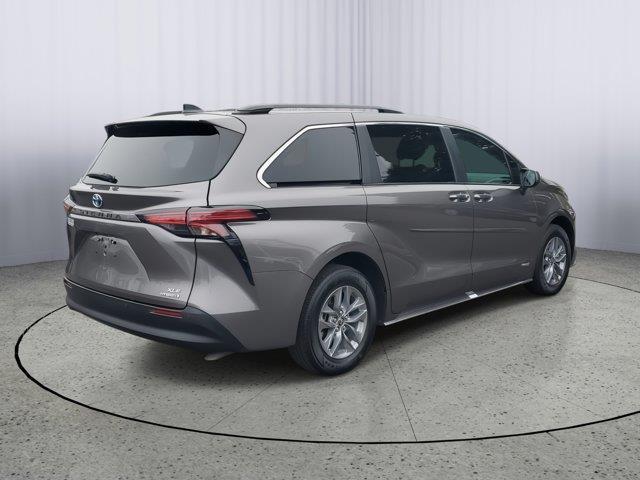 used 2021 Toyota Sienna car, priced at $38,300