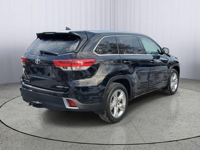 used 2019 Toyota Highlander car, priced at $31,898