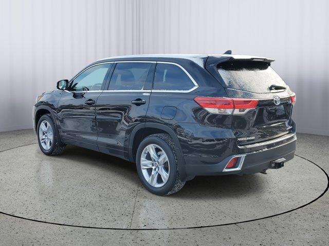 used 2019 Toyota Highlander car, priced at $31,898