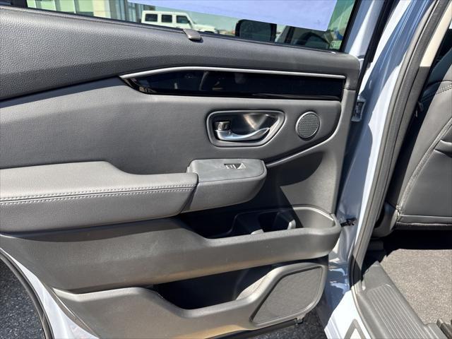 new 2025 Honda Pilot car, priced at $50,830