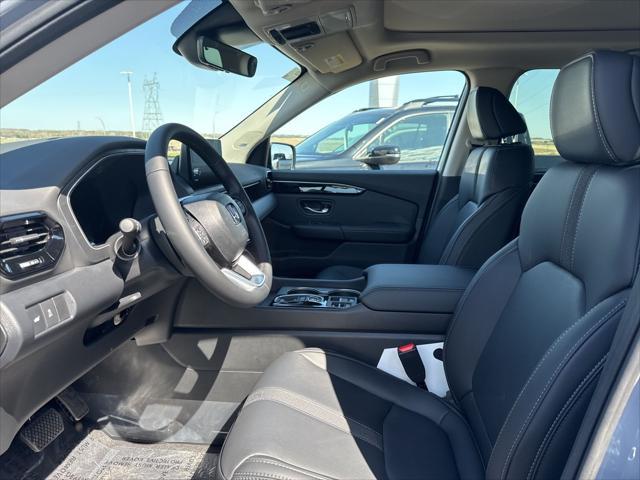 new 2025 Honda Pilot car, priced at $50,830