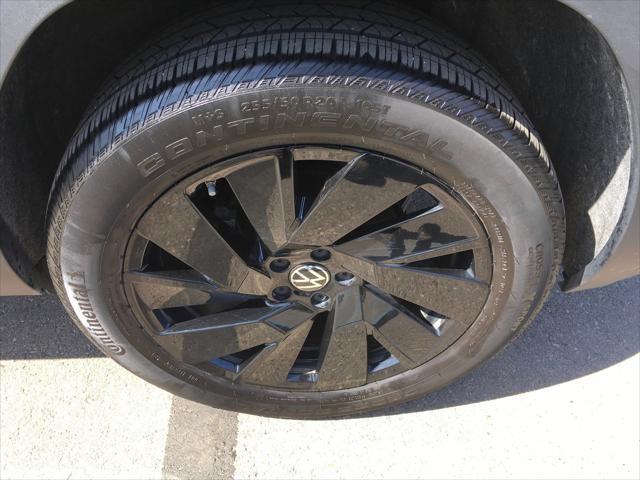 used 2024 Volkswagen Atlas Cross Sport car, priced at $37,997