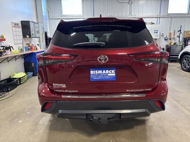 used 2021 Toyota Highlander car, priced at $38,777