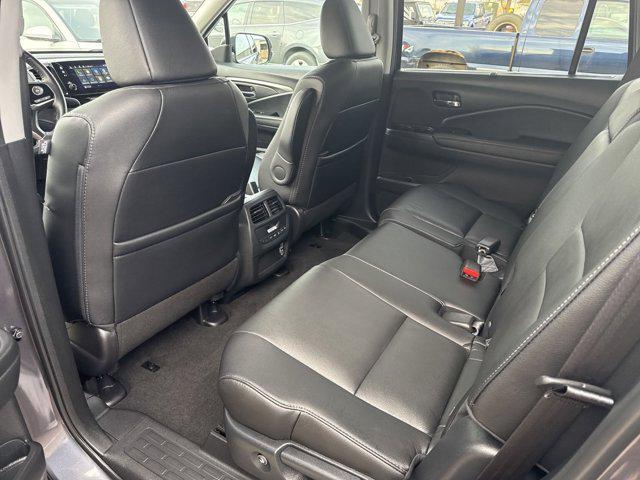 used 2022 Honda Pilot car, priced at $33,998