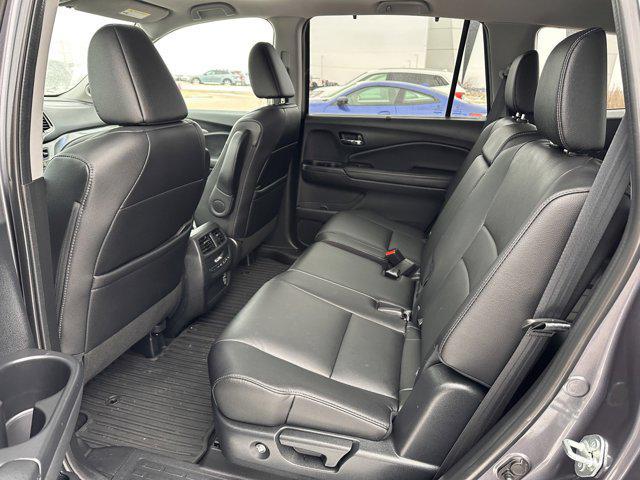 used 2022 Honda Pilot car, priced at $31,996