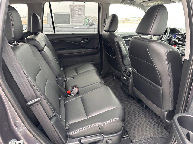 used 2022 Honda Pilot car, priced at $31,996