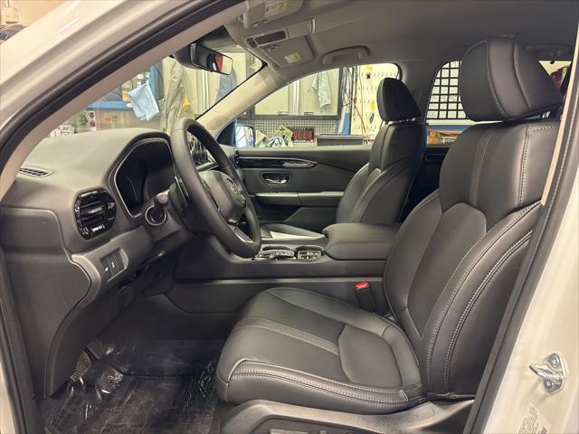 new 2025 Honda Pilot car, priced at $46,150